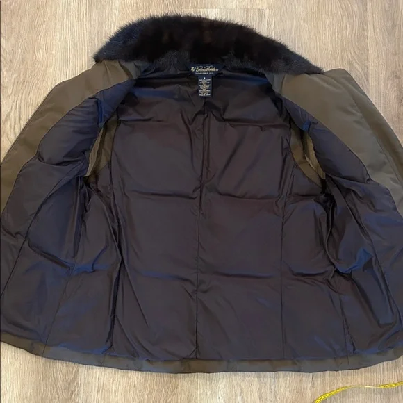 Brooks Brothers Womens Down Vest, dual tab zip with Mink lined collar Size 4 - Picture 6 of 9